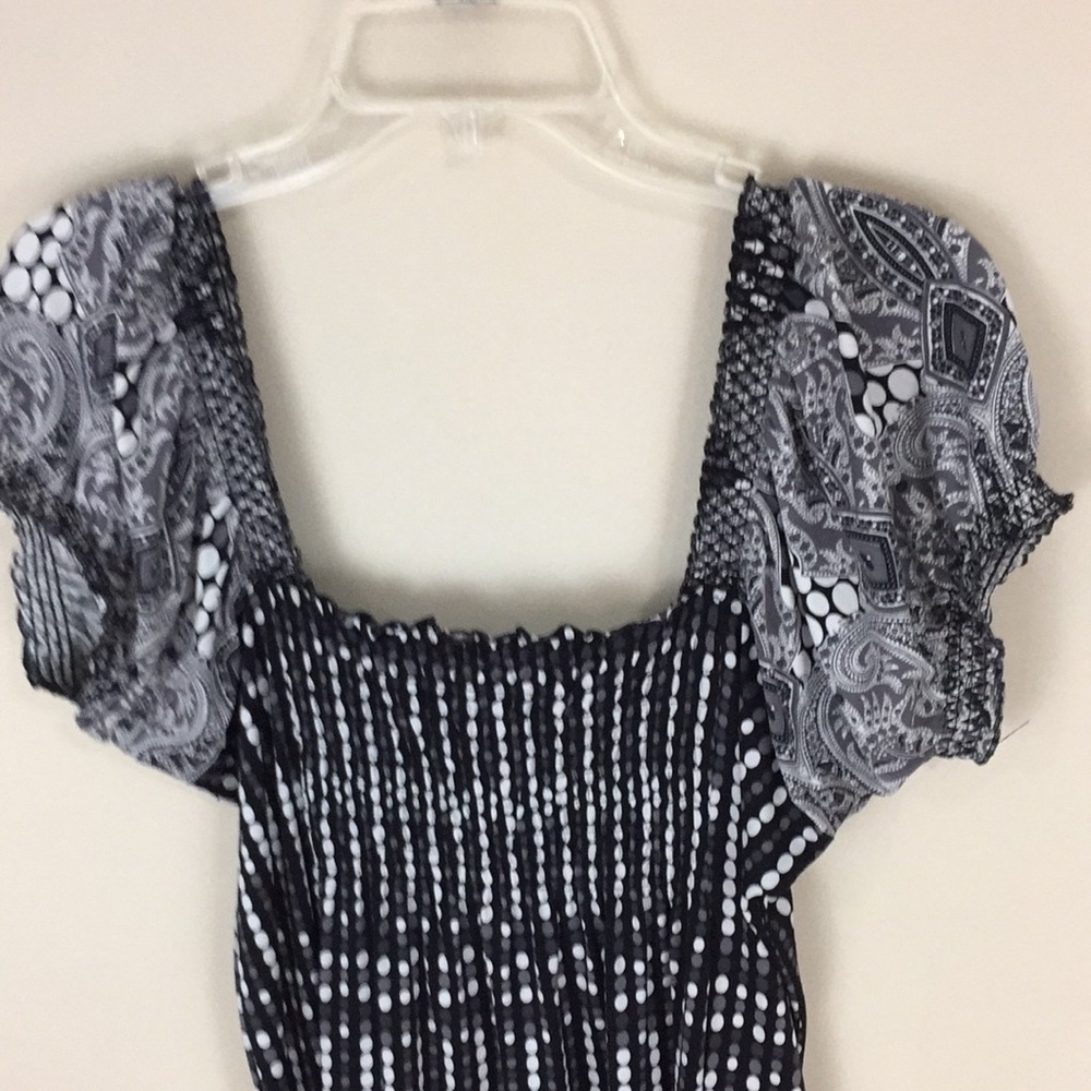 BCBGMAXAZRIA Black, White and Gray Peasant Dress Size Large - Picture 8 of 14